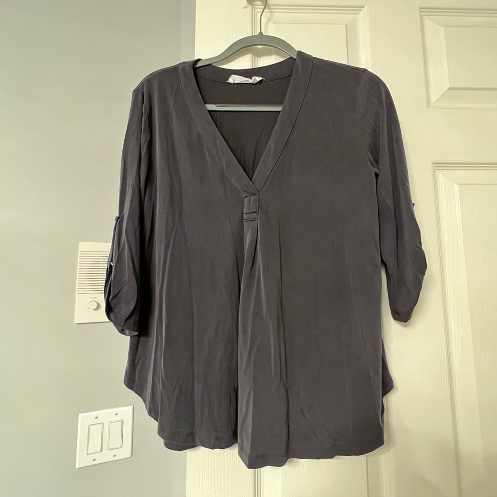 Small Gray V Neck Long Sleeve 🩶